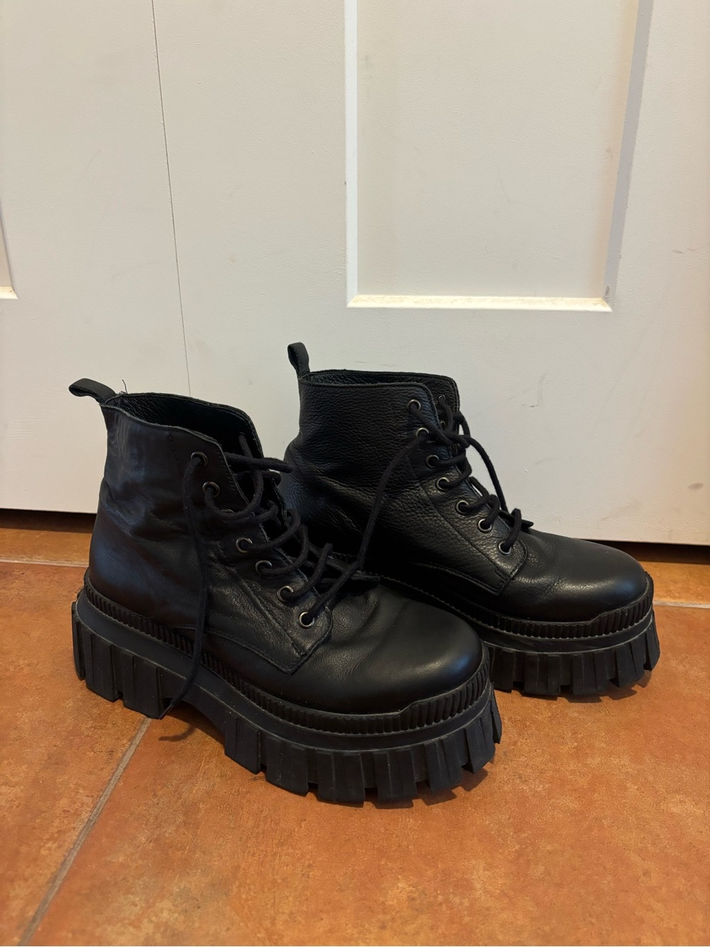 Chunky Platform Leather Boots - Black - Picture 5 of 6